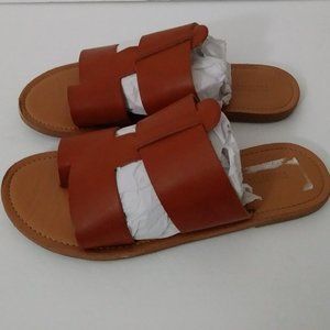 Forever 21 Toe-Loop Flat Sandals Brown